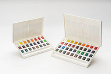 West Design Products UK - HIMI Watercolour Kit 24 Half-Pans + Waterbrush, Plastic Case